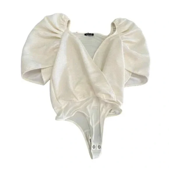 Express Ivory Bodysuit With Dramatic Sleeves size M - Picture 2 of 6